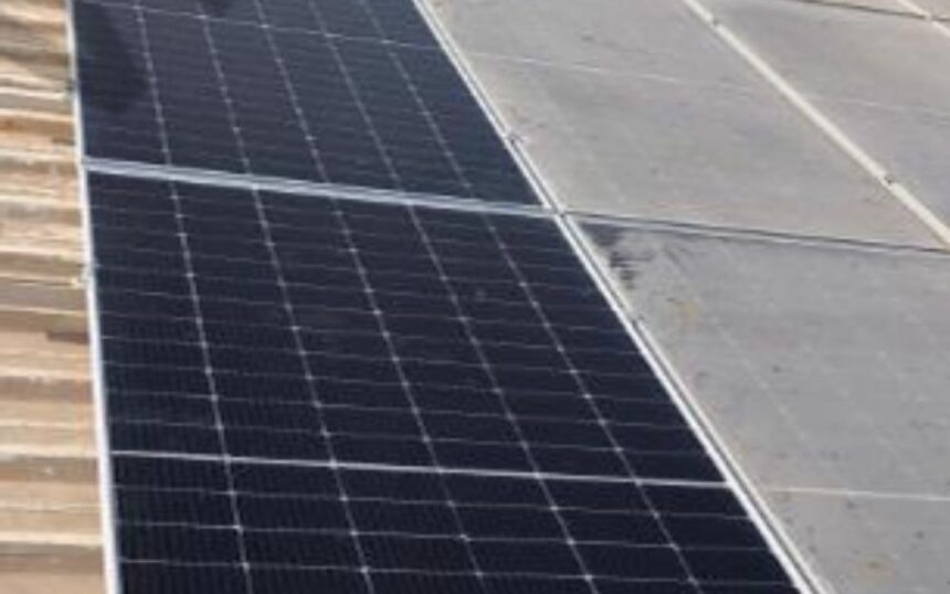 Tetraclean TSPC -2 Solar Panel Cleaner Before And After Image